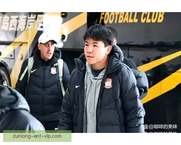 国少助教推搡辱骂16岁留洋新星引众怒球迷呼吁严惩并开除涉事教练
